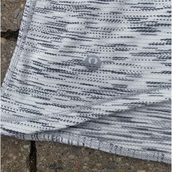 Lululemon Workout Tank Top Racerback Athletic Sleeveless White Gray Size 6 - Picture 3 of 6